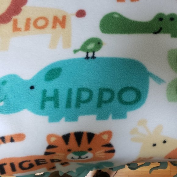 Tigers Giraffes Elephants Crocodiles Lions Blanket - Picture 3 of 6